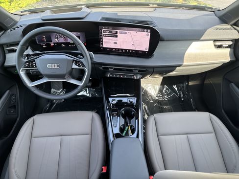 New 2026 Audi Q3 quattro 2.0T AWD/4WD image 11