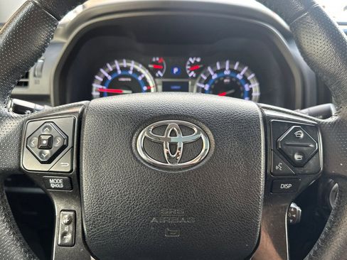 Used 2019 Toyota 4Runner TRD Off-Road Premium image 26