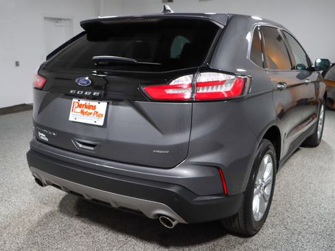Used 2023 Ford Edge Titanium image 7