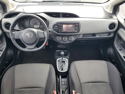 Used 2016 Toyota Yaris L image 20