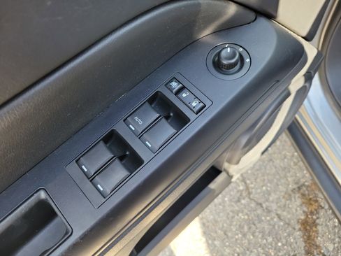 Used 2016 Jeep Compass 75th Anniversary w/ Power Value Group image 20