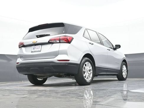 Used 2022 Chevrolet Equinox LS FWD image 48