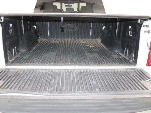 Used 2016 Ford F150 XLT w/ Equipment Group 302A Luxury AWD/4WD image 17