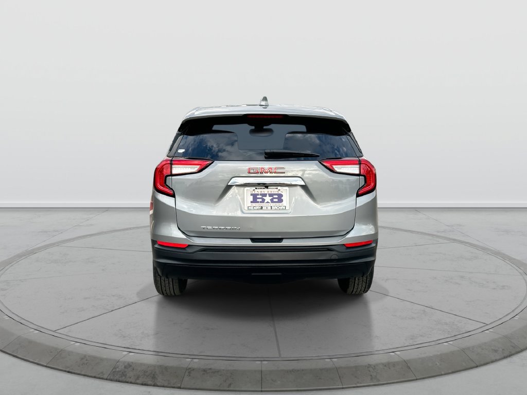 Used 2023 GMC Terrain SLE FWD image 7