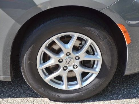 Used 2022 Chrysler Pacifica Touring-L FWD image 10