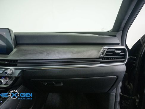 Used 2024 Kia Telluride SX Prestige X-Pro AWD/4WD image 46