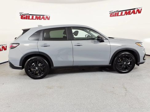 Used 2027 Honda HR-V Sport image 4