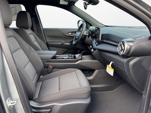 New 2026 Chevrolet Equinox LT image 15