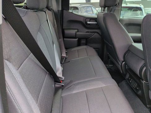 Used 2025 Chevrolet Silverado 1500 Custom image 8