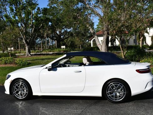 Used 2023 Mercedes-Benz E 450 4MATIC Cabriolet image 4