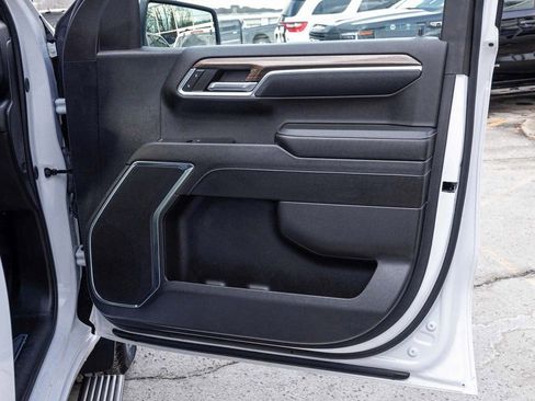 Used 2024 Chevrolet Silverado 1500 LT image 13