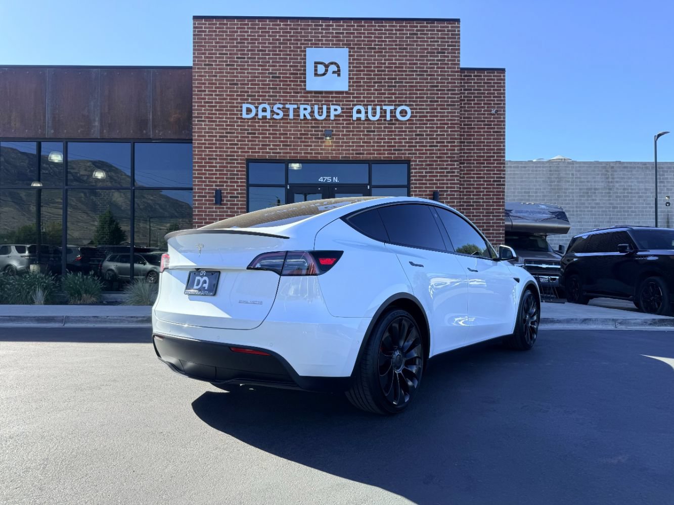 Used 2022 Tesla Model Y Performance AWD/4WD image 8