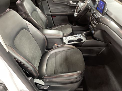 Used 2022 Ford Escape SEL w/ SEL Stealth AWD Package image 14