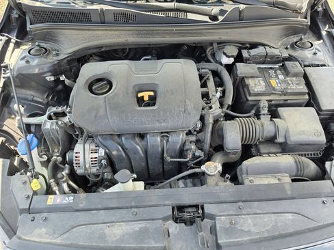 Used 2024 Kia Forte LXS FWD image 9