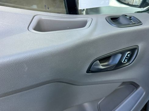 Used 2024 Ford Transit 250 Low Roof w/ Exterior Upgrade Package RWD image 7