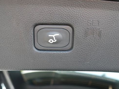 Used 2024 Ford Edge Titanium AWD/4WD image 10