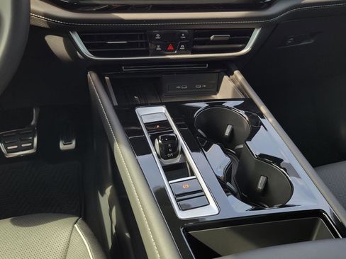 Certified 2025 Volkswagen Atlas Cross Sport SEL Premium R-Line image 32