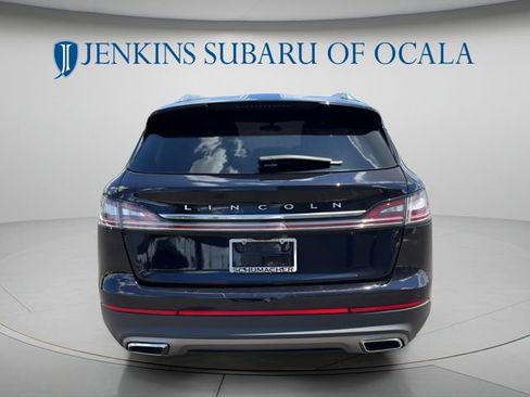 Used 2022 Lincoln Nautilus FWD w/ Premium Package image 4
