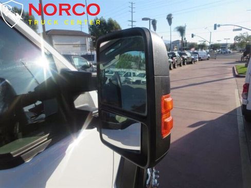 Used 2008 Ford F550 2WD Super Cab Super Duty image 9