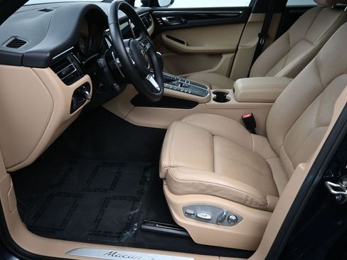 Certified 2020 Porsche Macan S AWD/4WD image 6