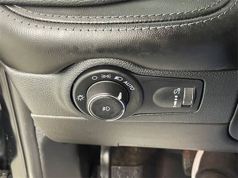 Used 2021 Dodge Durango GT image 15