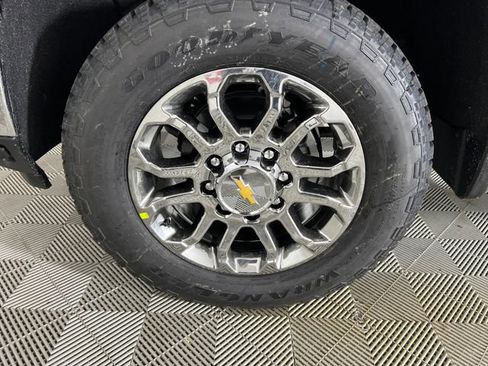 New 2026 Chevrolet Silverado 2500 LTZ w/ LTZ Convenience Package AWD/4WD image 24
