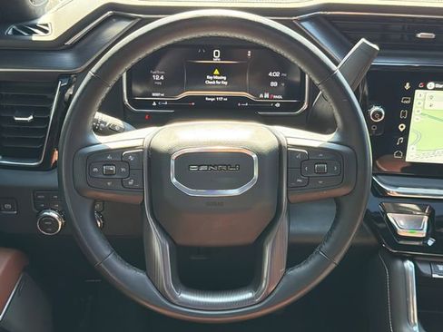 Certified 2025 GMC Sierra 2500 Denali Ultimate AWD/4WD image 23
