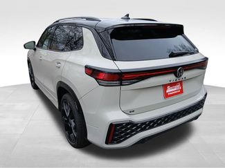 New 2026 Volkswagen Tiguan SE R-Line FWD video 3