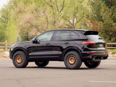Used 2015 Porsche Cayenne Diesel AWD/4WD image 16