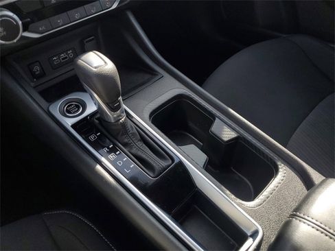 Used 2025 Nissan Sentra SV image 22