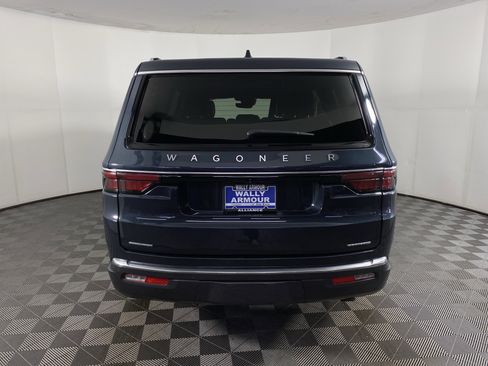 Used 2022 Jeep Wagoneer Series I w/ Premium Group I image 10