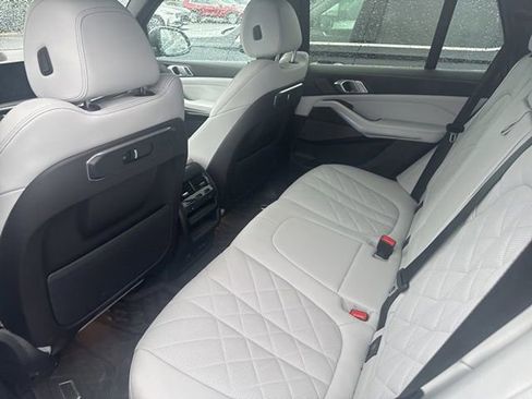 Certified 2024 BMW X5 xDrive40i w/ Premium Package AWD/4WD image 12