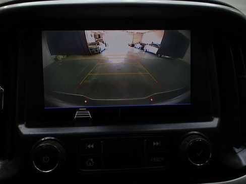 Used 2022 Chevrolet Colorado LT w/ Fleet Safety Package image 21