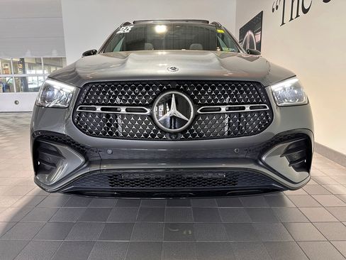 Certified 2025 Mercedes-Benz GLE 580 4MATIC image 2