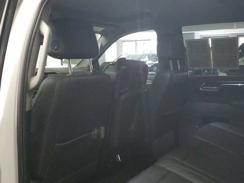 Used 2025 GMC Sierra 1500 SLT RWD image 15
