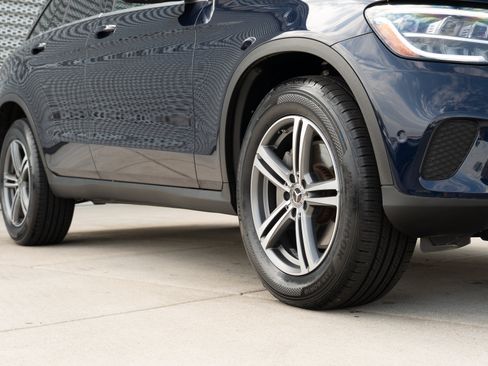 Used 2020 Mercedes-Benz GLC 300 4MATIC image 29