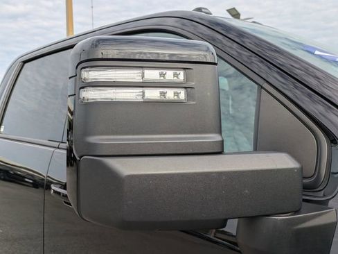 Used 2024 Chevrolet Silverado 2500 High Country w/ Midnight Edition AWD/4WD image 12