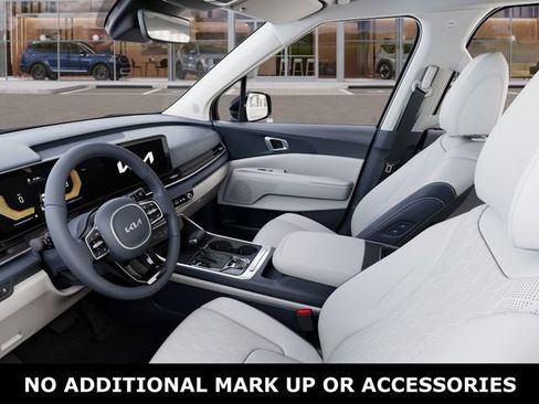 New 2026 Kia Carnival EX image 17