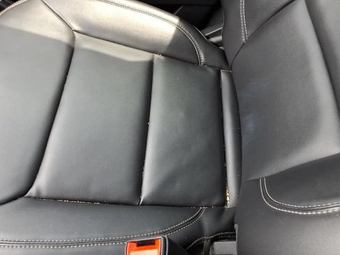 Used 2023 Ford Explorer XLT w/ Equipment Group 202A AWD/4WD image 25