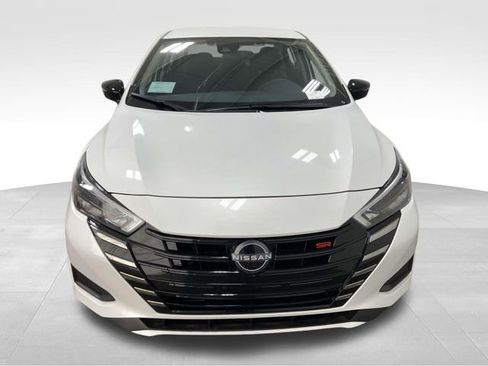 New 2025 Nissan Versa SR w/ Trunk Package image 7