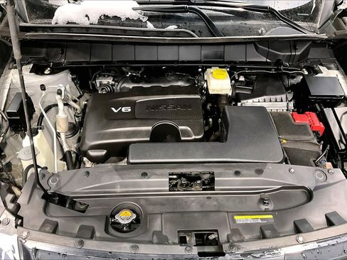 Used 2022 Nissan Pathfinder SL AWD/4WD image 29