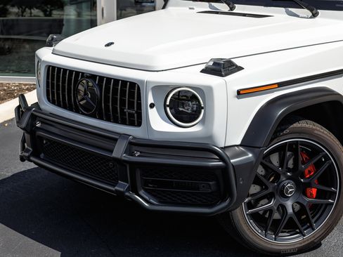 Used 2024 Mercedes-Benz G 63 AMG 4MATIC image 2
