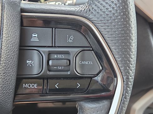 Used 2024 Toyota Tundra SR5 w/ SR5 Premium Package AWD/4WD image 22