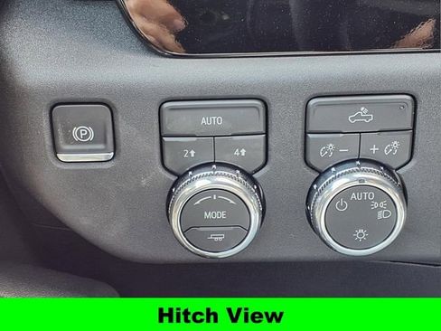 New 2026 GMC Sierra 1500 SLE w/ Preferred Package AWD/4WD image 18