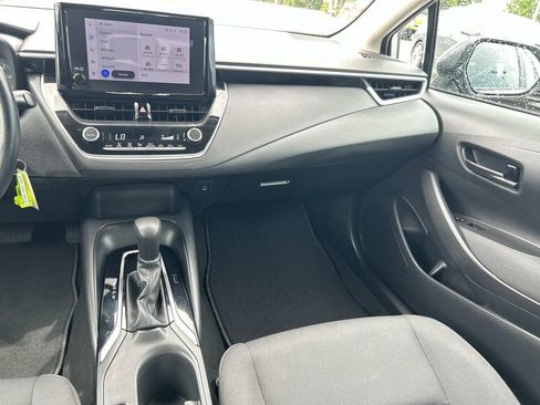 Used 2024 Toyota Corolla LE FWD image 18