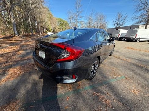 Used 2016 Honda Civic EX-T image 18