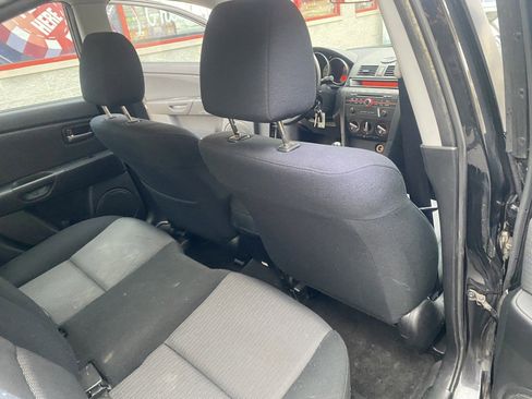 Used 2008 MAZDA MAZDA3 i Touring image 11