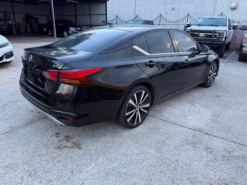 Used 2020 Nissan Altima 2.5 SR FWD image 4