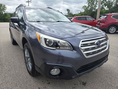 Used 2016 Subaru Outback 2.5i Premium AWD/4WD image 3