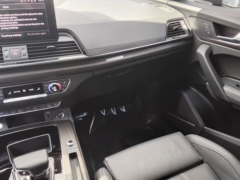 Certified 2024 Audi Q5 e Premium Plus w/ Premium Plus Package image 23